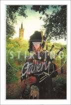 Piper, Glasgow University Postcard