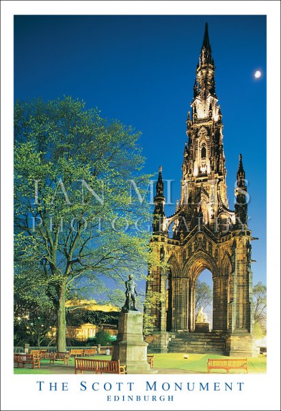 Scott Monument, Edinburgh Postcard